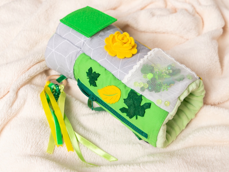 The pouch with beads and pearl, spy game made of beads and various interesting little things. Double layer of fabric for pouch. Reliable protection!