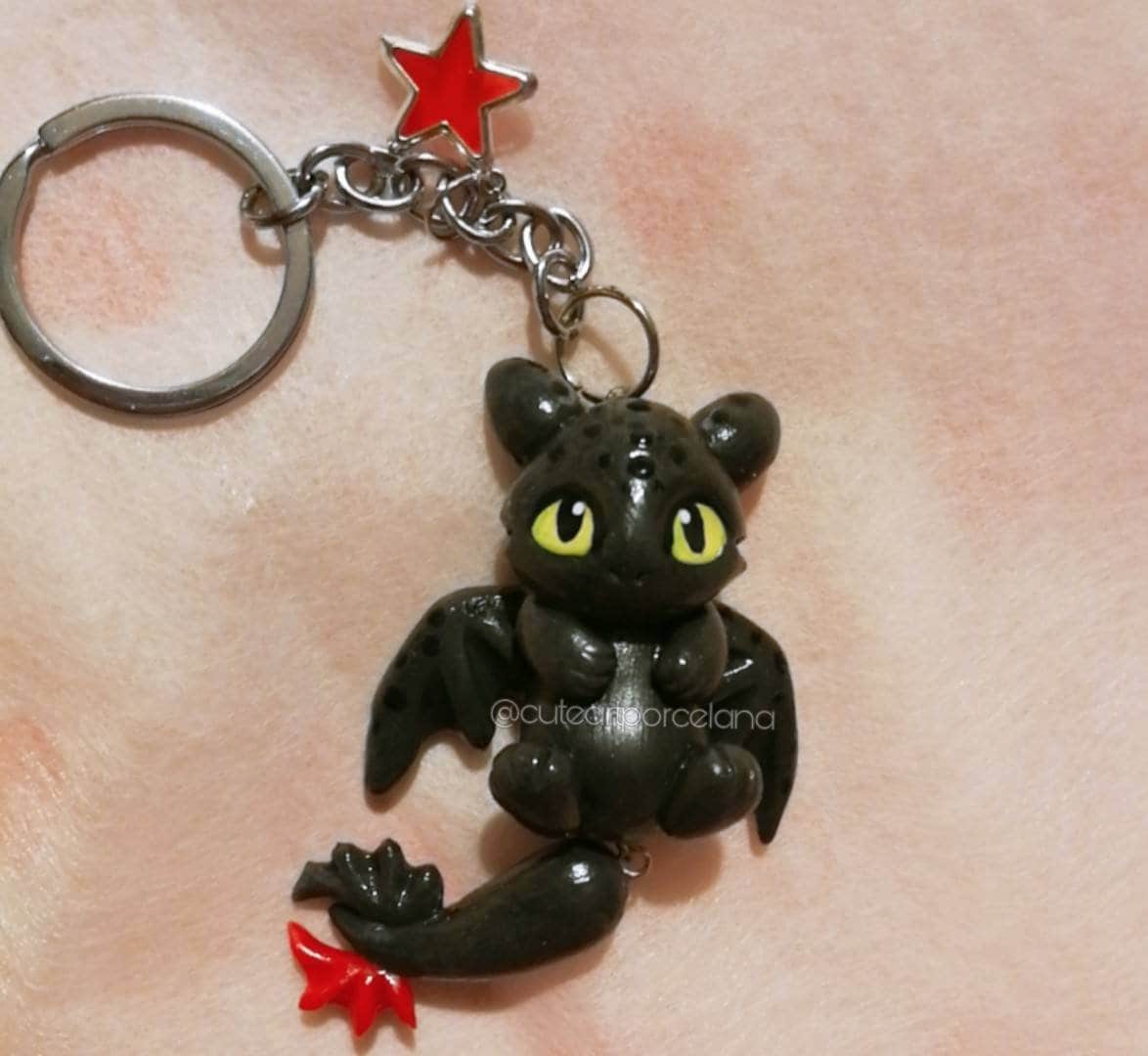 Toothless keychain how to train your dragon 3 night fury Etsy