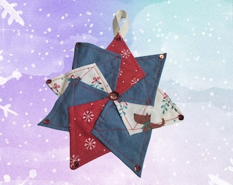 Charming Pinwheel Christmas Decoration: Handmade Eco-Friendly Ornament for a Festive and Sustainable Touch to Your Christmas Tree.