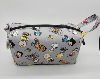 Charlie Brown & Friends Zipper Box Pouch: Handmade Cotton Travel Bag