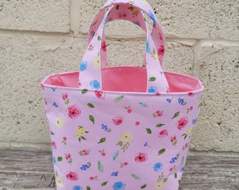 Pink Floral Gift Bag, Mini Tote Bag, Reusable Tote Bag, party Favor Bags,Handmade Fabric Gift Bag with Handles.