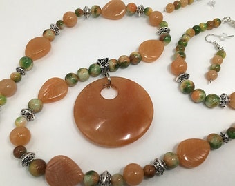 Red Aventurine Set Huge Pendant Aventurine Leaves, Green and Orange Jade, Quartzite Necklace Bracelet Earrings Beaded Jewelry