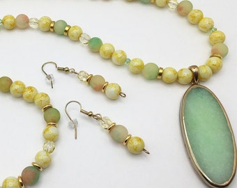 Green Quartz Set with Yellow and Green Necklace Bracelet Earrings, Gold Tone, Czech, Beaded Hand Crafted Jewelry