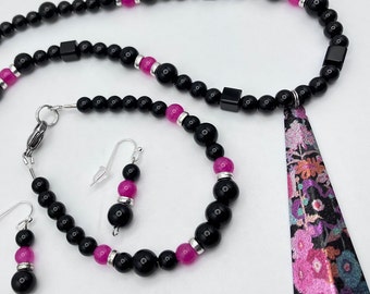 Flowers Black Pink Silver Set Metal Pendant with Black and Pink Glass Beads Necklace Bracelet Earrings Hand Crafted Jewelry