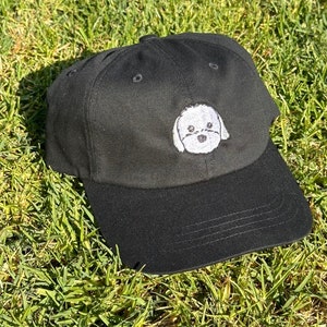Cappello da papà non strutturato ricamato cane maltese bianco, amico dei cani, amante dei cani, mamma cane, papà cane, padre cane, madre cane, cucciolo cucciolo, animale