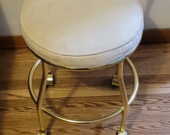 Vintage Mid Century Hollywood Regency Style Vanity Chair