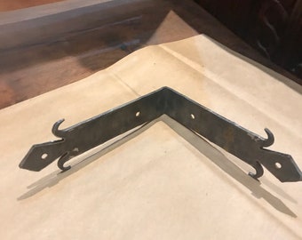 6" Iron Bracket