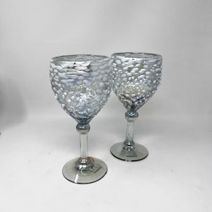 2 Hand Blown Wine Glasses - White Graniti