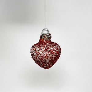 Hand Blown Glass Heart - 2.5&quot; - Cherry Sprinkles