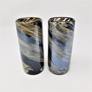 2 handgeblazen borrelglazen - Mokka/Cream Swirl
