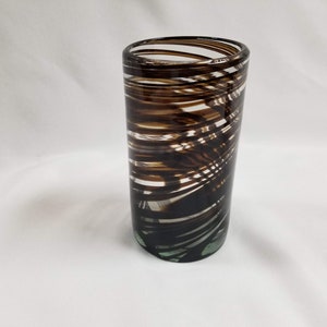1 handgeblazen waterglas - chocoladewerveling