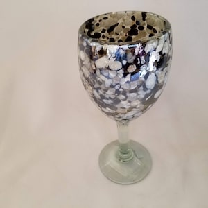 1 Hand Blown Wine Glass - Mocha/Tan Confetti