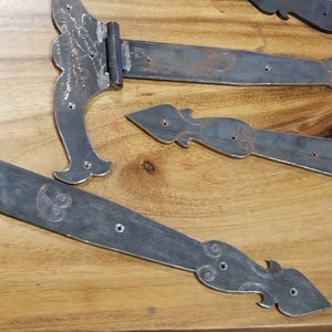 4 Iron Amario Hinges - 24&quot; x 16&quot;