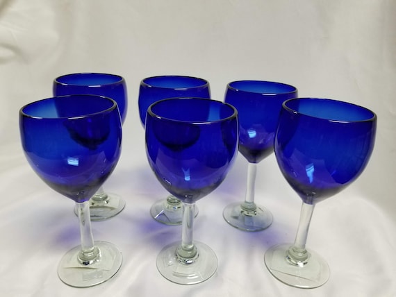 6 Hand Blown Wine Glasses - assorted (Blue)