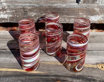 6 vasos de agua soplados a mano - Remolino iridiscente rojo/blanco
