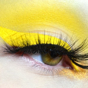 Dandy Waterbased Liquid Eyeliner - Bright Yellow