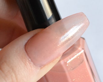 Esmalte de uñas Nectarine - Melocotón transparente con brillo dorado