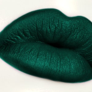 Portland Satin Liquid Lipstick - Deep Emerald Green