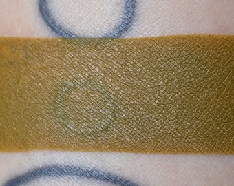 Loose Pigment Eyeshadow - Mustard Yellow Brown Matte - Hay Bale