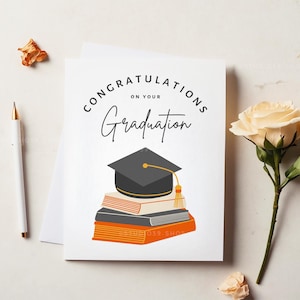 Studio39 | Carte de fin d'études avec des livres | Fait main | de félicitations à pompon et pompons | Promotion 2025 | Carte de diplôme universitaire pour lui ou elle