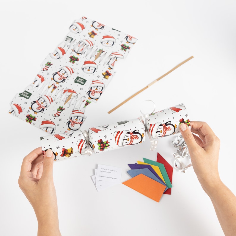 12 X Make Your Own Christmas Cracker Kit Hats Snaps Crackers Etsy UK