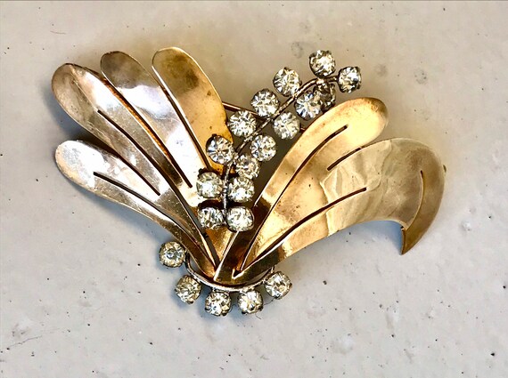 Broche Ancienne En Métal Doré Avec Strass - Occasion - Parfaite Pour Accessoiriser Une Veste Ou Un Manteau