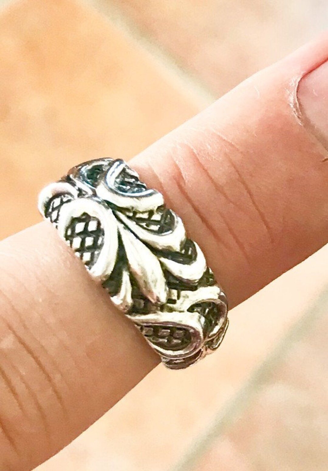 Bague Ancienne En Argent Massif Ouvragé - Bijou Vintage Français - Occasion