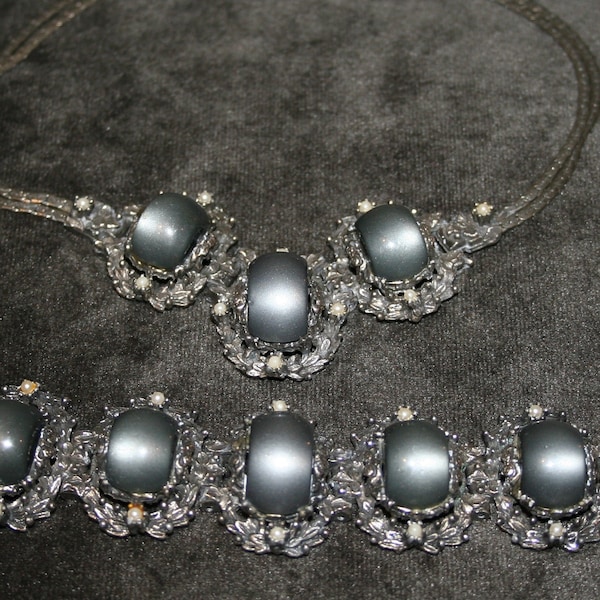 Vintage Selro Selini Gray Silver Moonglow Parure Necklace and Bracelet Set