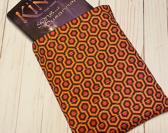 Stephen King Inspired Book Sleeve, The Shining Padded Book Sleeve, Personalized Book Pouch, Book Case, Book Sleeve, E Reader Case, iPad Case