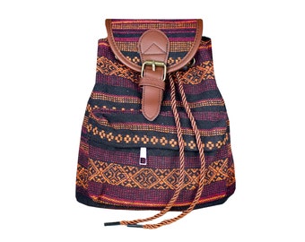 Ethno Rucksack Klein, Cityrucksack Daypack für Frauen und Mädchen, Indianer Festival Rucksack aus Südamerika, Schwarz und Rot