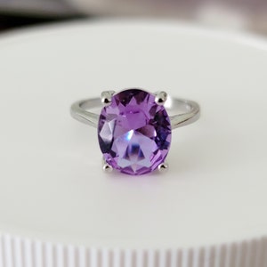 Alexandrite Color Changing Gemstone 925 Sterling Silver Ring