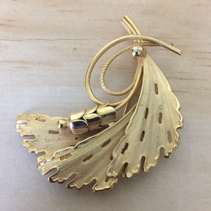 Vintage Gold Color Pin