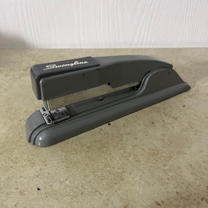 Vintage Swingline Desk Stapler Speed Products Co Art Deco Gray Metal - Works