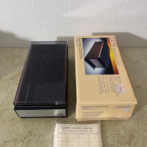 Löwe 850 Walnuss Kartei für Visitenkarten Alpha Divider Vintage