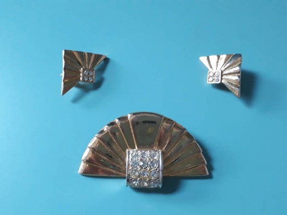 c.1960s Art Deco Revival Brooch and Clip-on Earrings Set