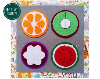 Op de afbeelding: Een vilten fruitpuzzel met een sinaasappel, kiwi, mangosteen en watermeloen. De vruchten zijn in helften, met heldere kleuren en gedetailleerde stiksels. De tekst "PDF & SVG PATTERN" staat in een groene cirkel linksboven.