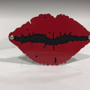 Lips Hitch Cover