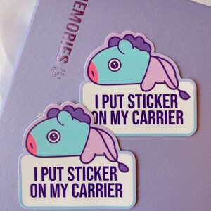 J-HOPE “I Put Sticker On My Carrier” Aufkleber | BTS Aufkleber | K-Pop Aufkleber