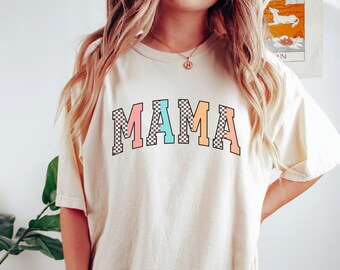 Chemise maman à carreaux, chemise Comfort Colors®, chemise maman rétro, chemise maman tendance, chemise maman, chemise fête des mères, cadeau première maman
