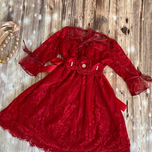 Red flower girl lace dress,  vintage inspired Birthday dress , little girl romantic  lace dress, wedding dress.