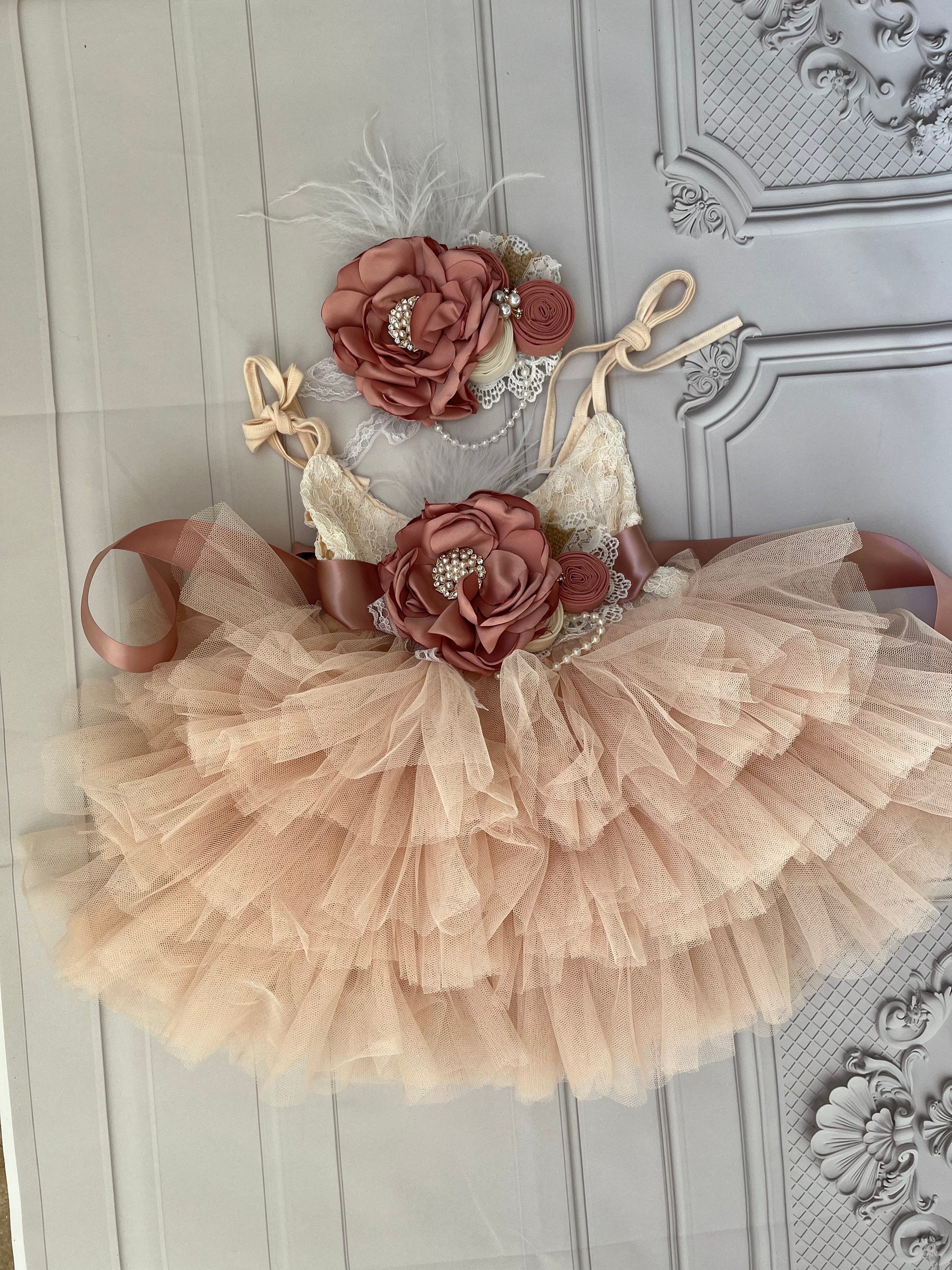 シャンパンチュールフラワーガールドレス：レーストップのバースデー