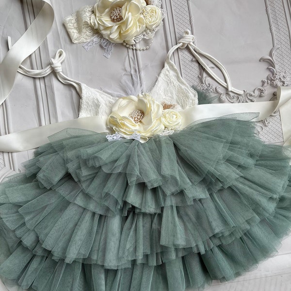 Sage green  Flower girl dress,  Lace top,Baby  toddler dress,tulle tutu flower girl dress, 1ers Birthday dress