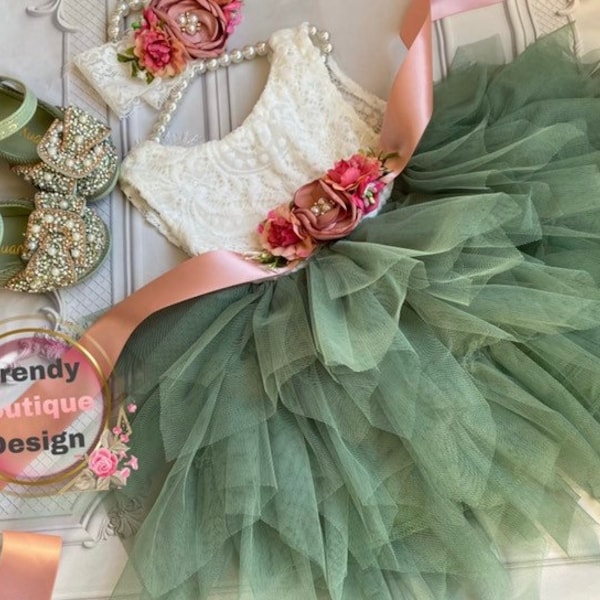 Sage green flower girl dress,  Lace tulle dress , 1er Birthday dress,  toddler dress,tulle tutu flower girl dress,flower belt  sash