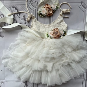Ivory Flower girl dress,  Lace top,Baby  toddler dress,tulle tutu flower girl dress, holiday dress