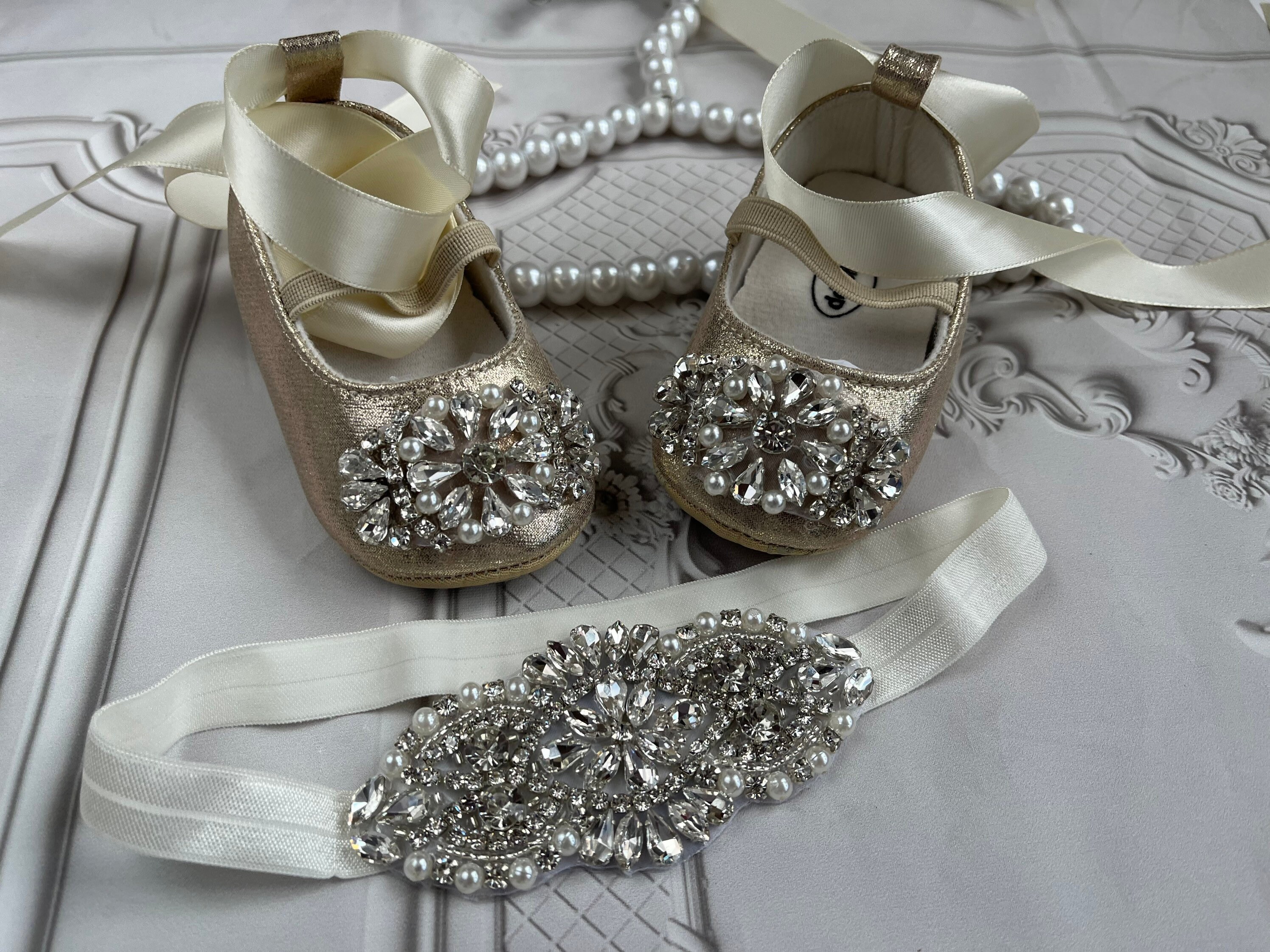 Baby girl gold shoes set baby shoes headband set gold holiday shoes baby booties 1ers birthday baby shoes baby girl gift set Etsy