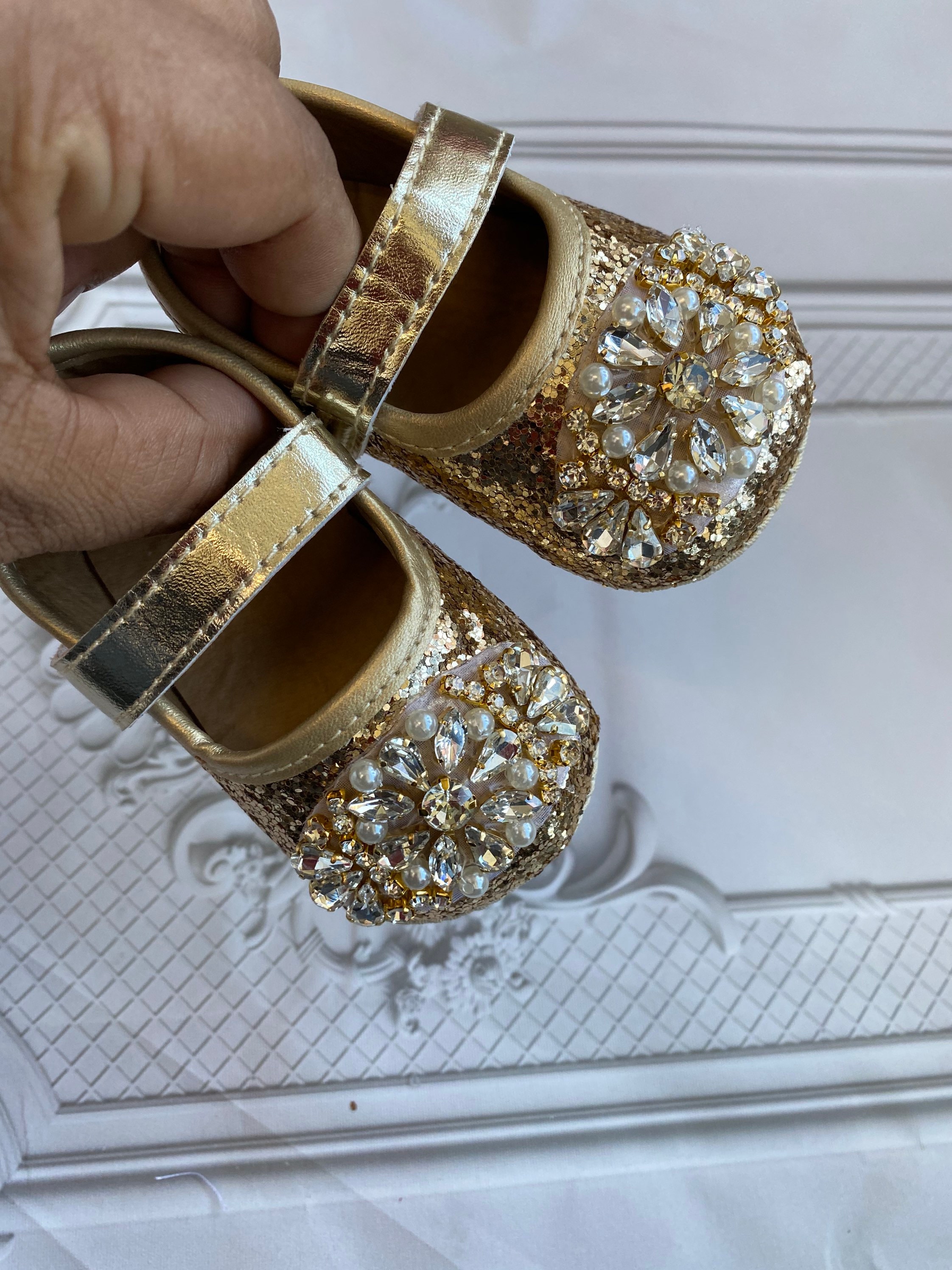 Gold glitter baby shoes clearance
