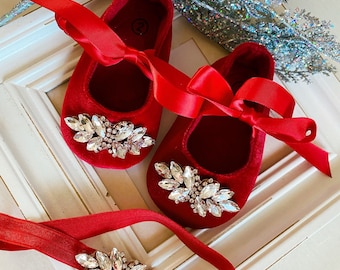 Ensemble bandeau et chaussures bébé en velours rouge : appliques en strass