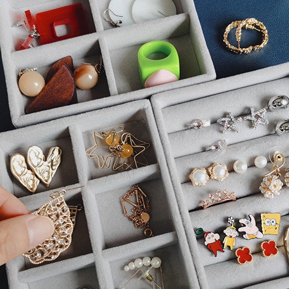 DIY Earring Storage Box | Jewelry storage diy, Jewelry box diy, Diy earring  storage
