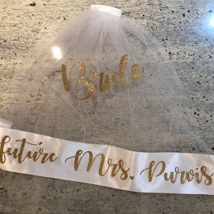 Bachelorette Veil y Sash- sash y velo- Future Mrs Veil - Personalized Veil- Bride to Be Sash- Bachelorette Veil- Bridal Shower Veil Sash Sash