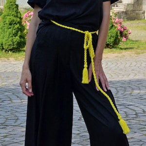 Touw, riem, gele riem, franje kwastriem, gebreide riem, mariene touwriem, handgemaakte kwastriem, strandriem, riem voor jurk, zomerriem